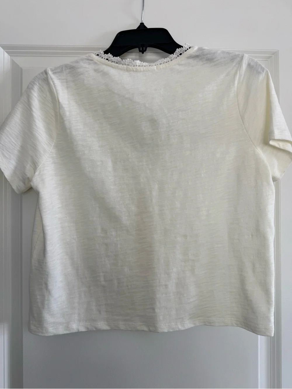 Marine Layer White Lace-Trim V-Neck Tee - Picture 3 of 3